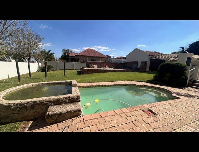 3 BEDROOM HOUSE FOR SALE IN PRIMROSE
